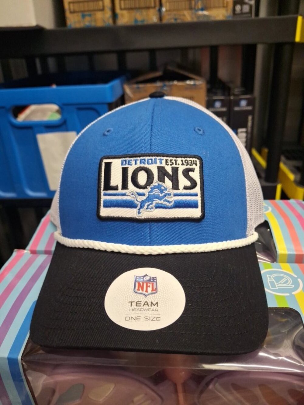 NFL Team Detroit Lions Snapback Mesh Trucker Hat NEW